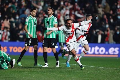 Granada CF |  Vallecano Ray |  Álvaro García quer bater o ex-time para aproximar o Rayo da permanência