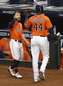 Yordan Álvarez un bate que marca el éxito de los Astros Yordan Álvarez un bate que marca el éxito de los Astros