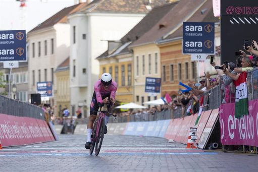 Van der Poel: "Hubiese firmado este resultado antes de la etapa" Van der Poel: "Hubiese firmado este resultado antes de la etapa"