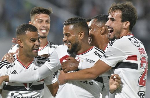 3-0. Sao Paulo se inscribe en octavos de final