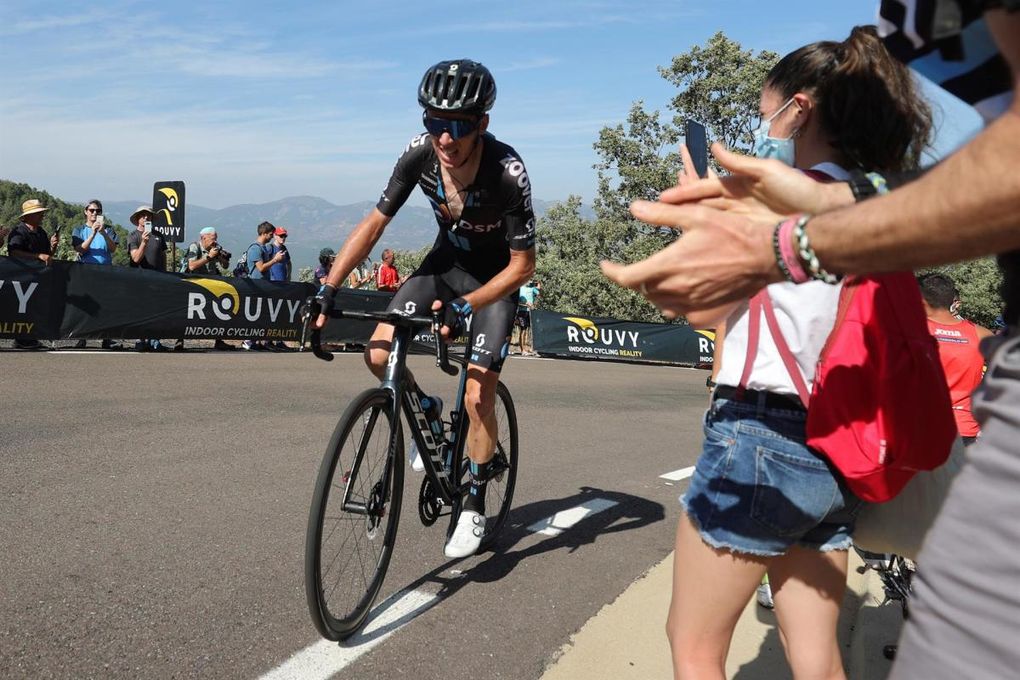 Romain Bardet abandona el Giro por enfermedad