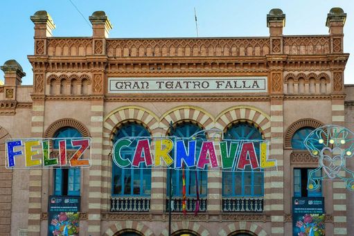 El Gran Teatro Falla espera para la Gran Final del COAC 2022. 