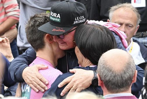Hindley:"Estoy orgulloso de ser el primer australiano ganador del Giro"