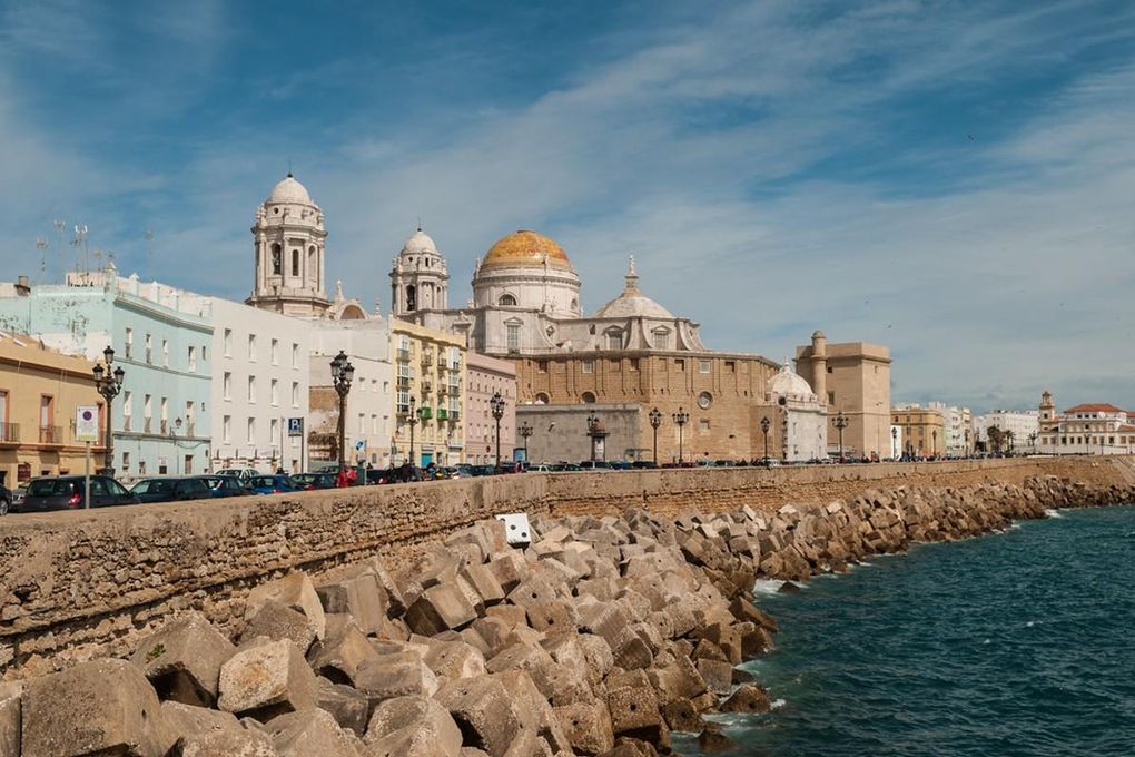 Cádiz, donde más sexo practican en Andalucía desde la pandemia; Málaga y Granada, a la cola