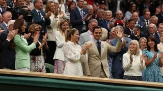 Frío homenaje de Wimbledon a Federer