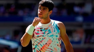 Carlos Alcaraz da una lección de templanza y se mete en octavos del US Open