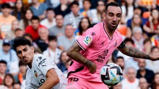 Valencia 2-2 Espanyol: Lino manda a los 'pericos' al infierno en el último suspiro