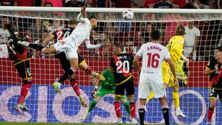 Sevilla 2-2 Rayo: El salvavidas sobre la bocina de tantas otras veces