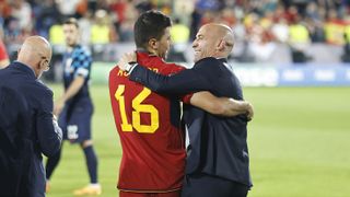 Los jugadores de la selección española consideran "inaceptable" lo de Luis Rubiales