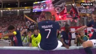 Mbappé marca nada más entrar con el PSG, pero no le vale para evitar otro tropiezo