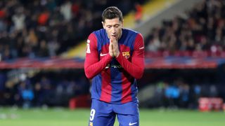 Lewandowski marca territorio en el Barça con un rugido de advertencia para Vitor Roque