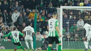 Real Betis 0-0 Real Madrid: Meritorio tuteo sin primeros espadas para seguir soñando
