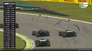 Carrera sprint GP de Brasil F1: Locura de un Fernando Alonso que ilusiona, Carlos Sainz puntúa y Verstappen sigue a lo suyo