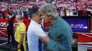 "Si Mendilibar gana la Europa League está renovado... pero Monchi quiere a Iraola" 