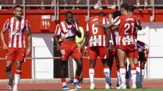 El nuevo entrenador que entra en la carrera por dirigir al Almería