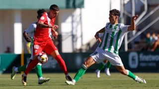 El resumen del derbi chico Betis Deportivo - Sevilla Atlético, en video