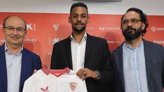Al Sevilla no le basta con Sow y Víctor Orta ya tramita un nuevo fichaje