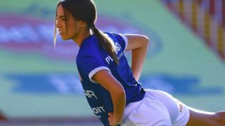 Una futbolista, rival de Jenni Hermoso en México, anuncia su retirada del fútbol femenino por Onlyfans