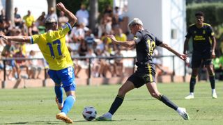 Las Palmas se impone al Cádiz en su primera derrota de la pretemporada