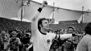 Muere Franz Beckenbauer, campeón del mundo y primer defensa Balón de Oro