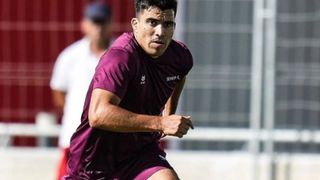 Marcos Acuña reaparece en el Sevilla con una lección de compromiso