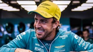 Fernando Alonso y el potencial del Aston Martin: "Demasiado bueno para ser verdad"