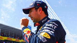 El padre de Checo Pérez arremete contra Red Bull: "Le quieren para ser segundo"