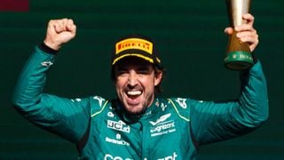 La millonada que Fernando Alonso debe pagar si quiere seguir en la F1 en 2024