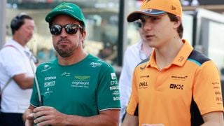 Zak Brown se acuerda de Fernando Alonso y McLaren pasa a ser una alternativa