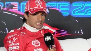 Carlos Sainz no se contiene y manda un recado a la FIA
