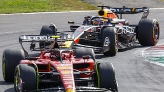 Verstappen gana el GP de Italia, Sainz da la alegría y Alonso sufre
