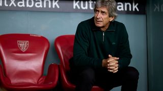 Pellegrini tranquiliza al Betis ante el enésimo rumor de Chile