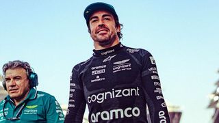 Aston Martin admite problemas de Fernando Alonso 
