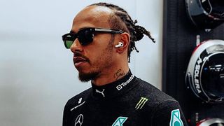 Hamilton ataca a Red Bull y Horner le recuerda su pasado