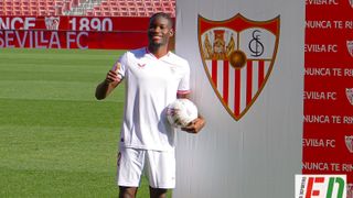 Agoumé lo tiene claro: "El Sevilla es un club grande, lo sabemos todos"