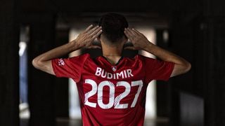 Osasuna renueva a Budimir hasta 2027: los detalles de su cláusula