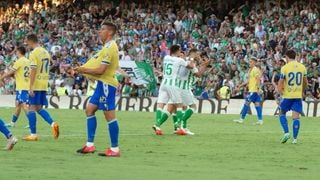 Betis 1-1 Cádiz: Ledesma impide una remontada de más fe que fútbol