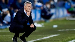 El Zaragoza toma una decisión con Escribá tras el petardazo en la Copa del Rey 