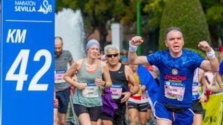 Maratón de Sevilla 2024: horario, recorrido, recogida dorsales, cuántos participantes hay y todo lo que necesitas saber