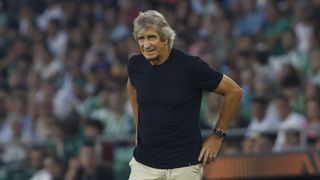 Pellegrini se queja del árbitro del Betis - Osasuna