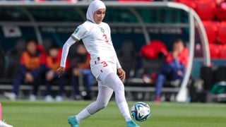 Nouhaila Benzina, primera mujer con hiyab en el Mundial de fútbol femenino