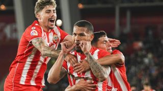 OFICIAL: El Almería anuncia el fichaje del colombiano Luis Suárez