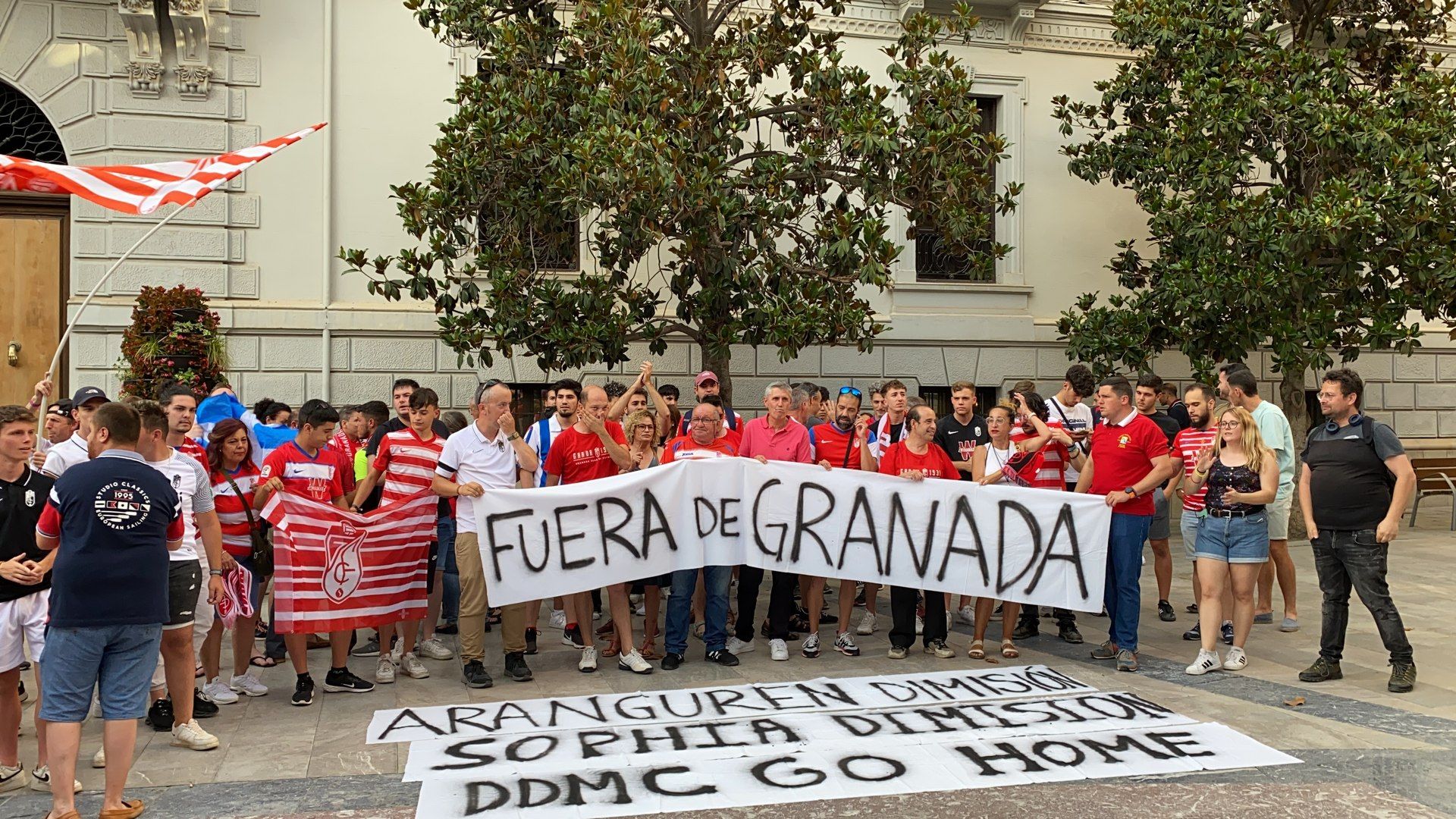 (Vídeo) Así ha sido la manifestación de la afición del Granada contra la propiedad